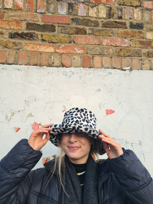 De Dalmatian Bucket Hat